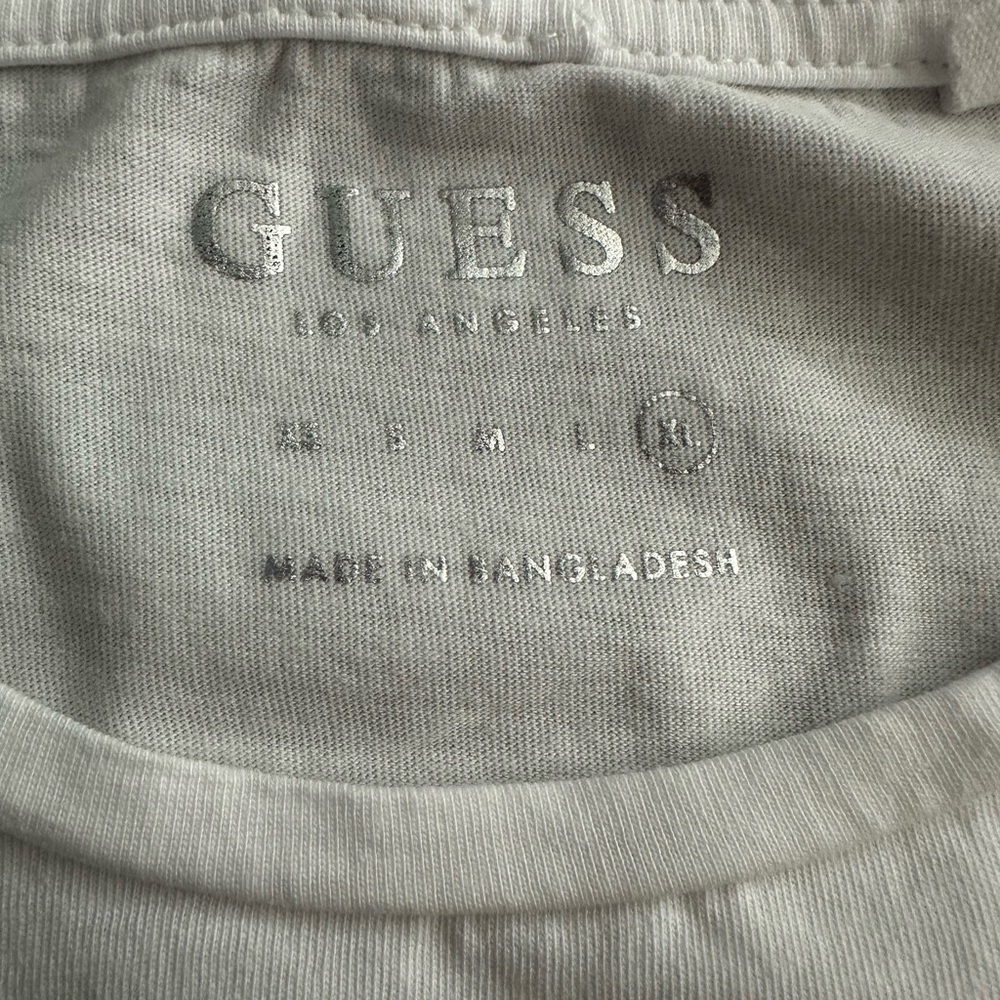 Guess T-shirt - Picture 5 of 7